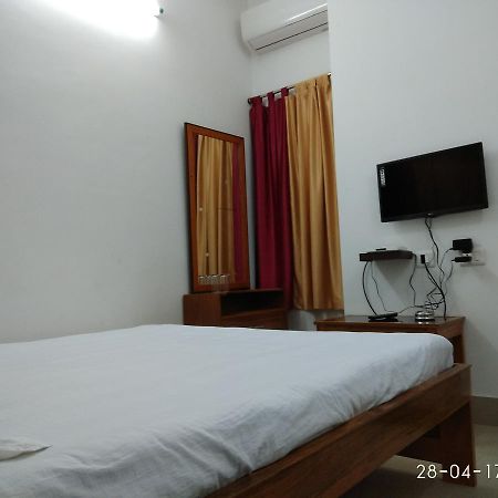 India Tours Only Kavita Guest House Bolpur Luaran gambar