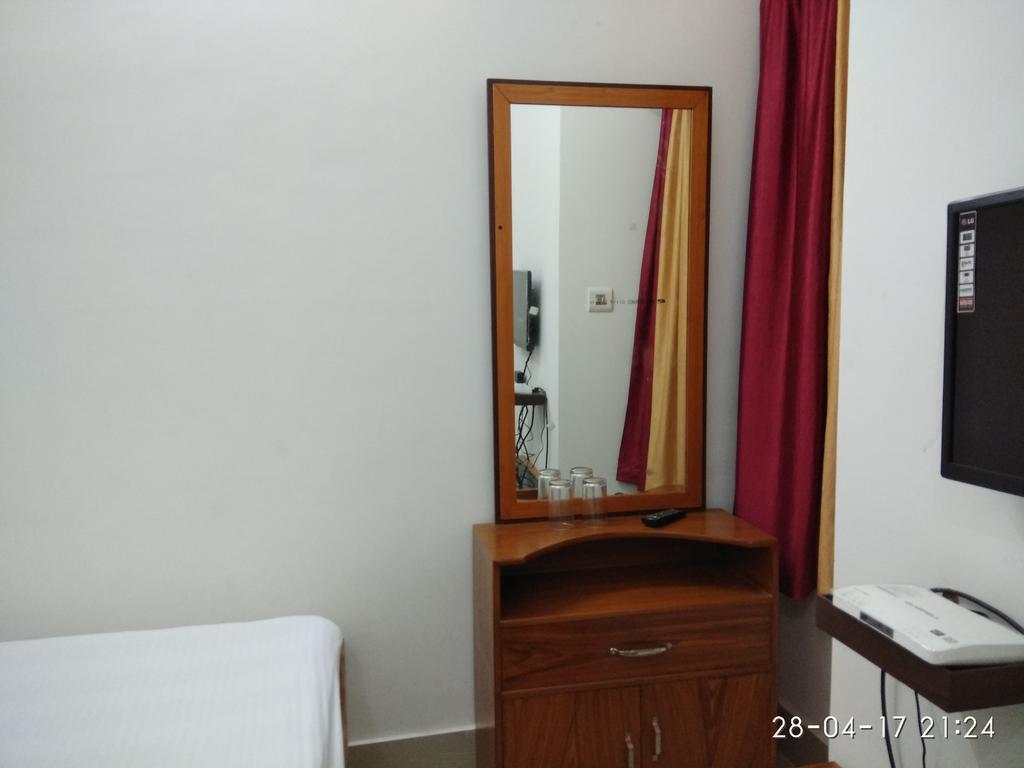 India Tours Only Kavita Guest House Bolpur Luaran gambar