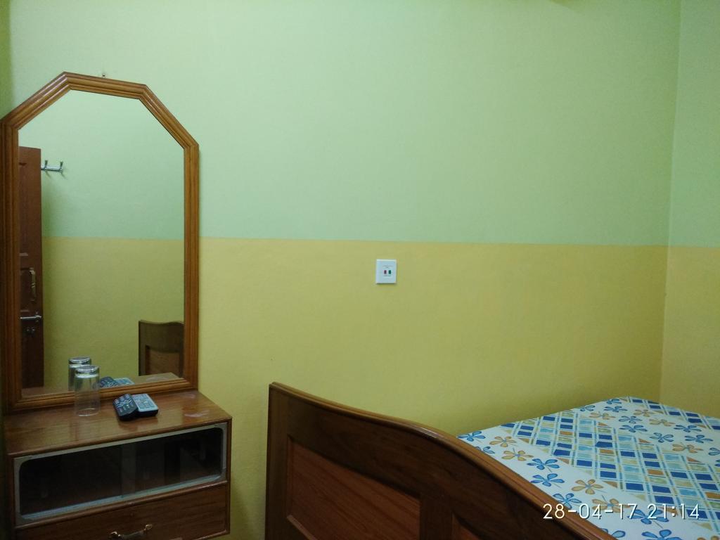India Tours Only Kavita Guest House Bolpur Luaran gambar